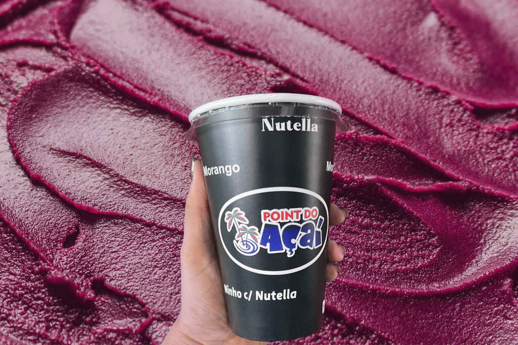 Açaí no copo com tampa, ideal para delivery e para manter a apresentação e a percepção de marca